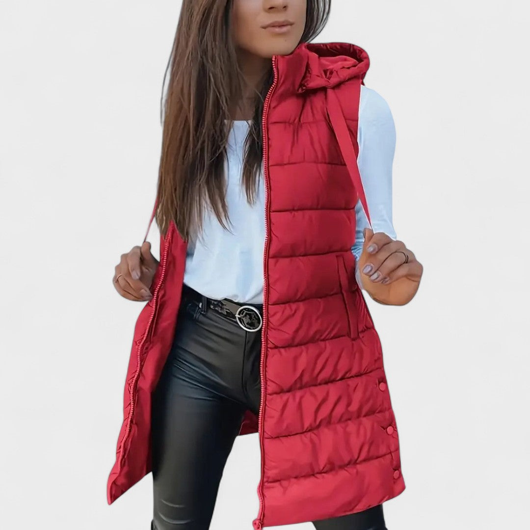 Kimberly - Long sleeveless quilted vest with hood
